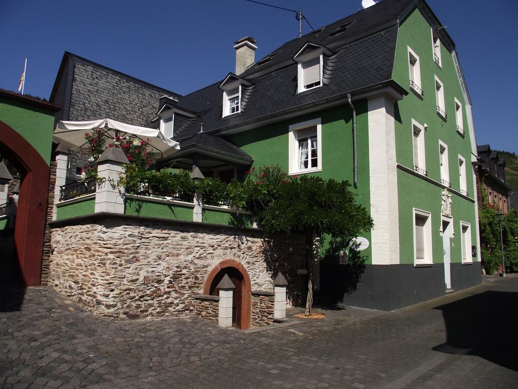 Ferienhaus Schneiders Kröv エクステリア 写真